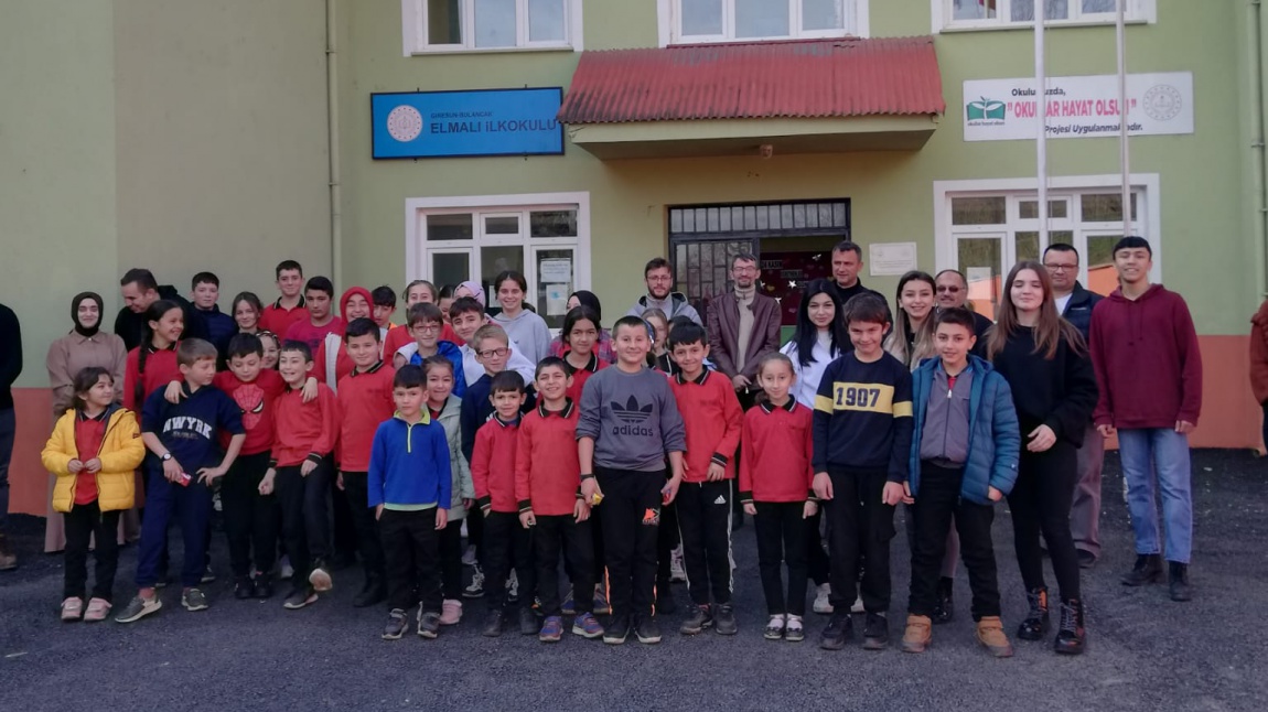 Okulumuzca Bulancak Elmalı Köyü İlkokulu-Ortaokulu ve Anasınıfını ziyaret ettik